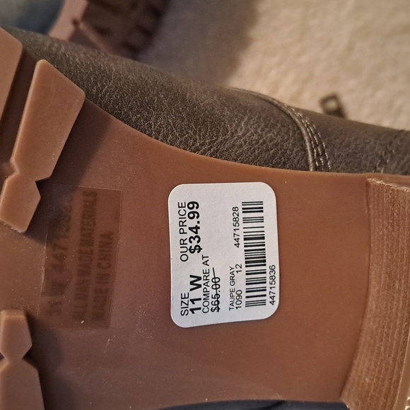 C Comfort Mid Calf Boots - NWT - Sz. 11W - Picture 5 of 6